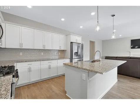 1634 36th Place Forest Grove OR 97116