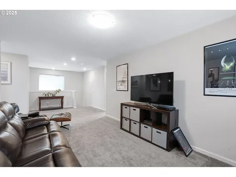 1634 36th Place Forest Grove OR 97116