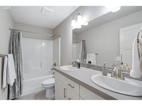 1634 36th Place Forest Grove OR 97116