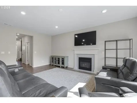 1634 36th Place Forest Grove OR 97116