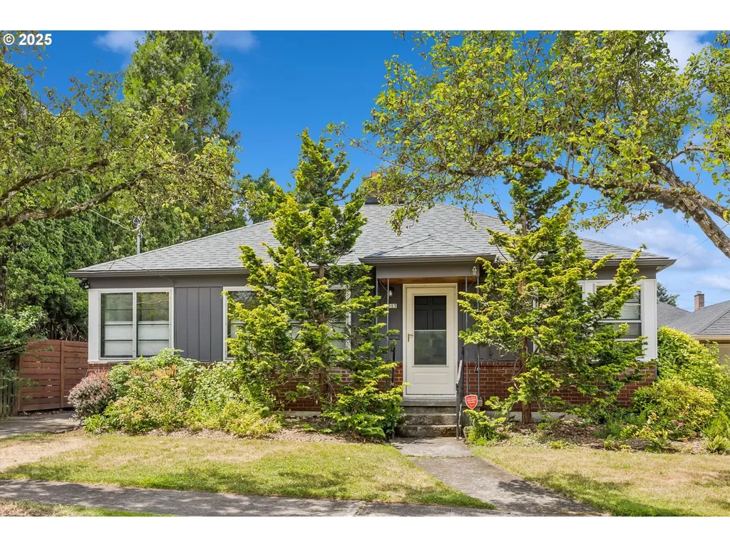1915 NE 76th Avenue Portland OR 97213