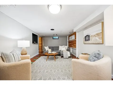 1915 NE 76th Avenue Portland OR 97213