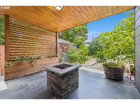 1915 NE 76th Avenue Portland OR 97213