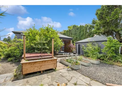 1915 NE 76th Avenue Portland OR 97213
