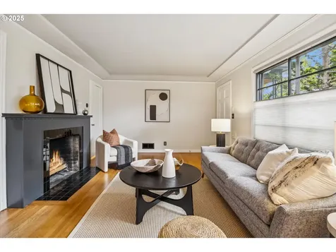 1915 NE 76th Avenue Portland OR 97213