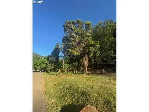 0 Red Hill Road Glendale OR 97442