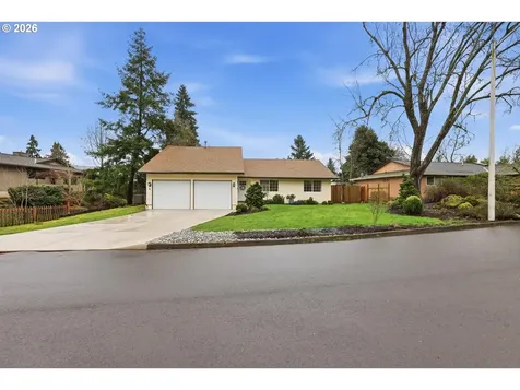 939 Hazelwood Drive Oregon City OR 97045