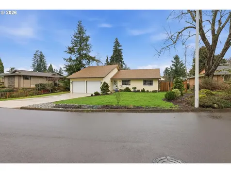 939 Hazelwood Drive Oregon City OR 97045