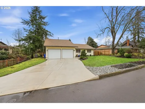 939 Hazelwood Drive Oregon City OR 97045