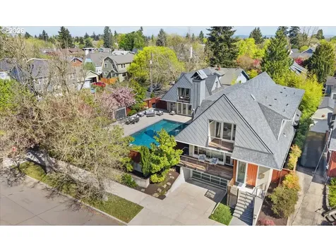 2817 NE Hamblet Street Portland OR 97212