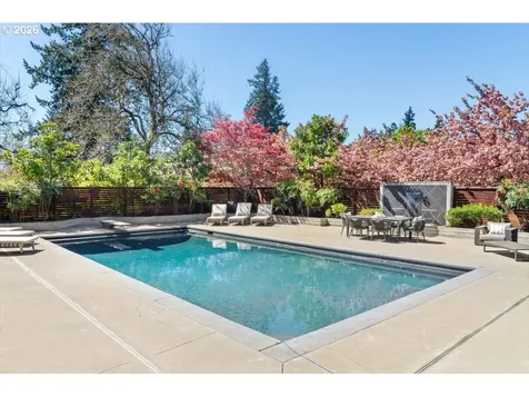 2817 NE Hamblet Street Portland OR 97212