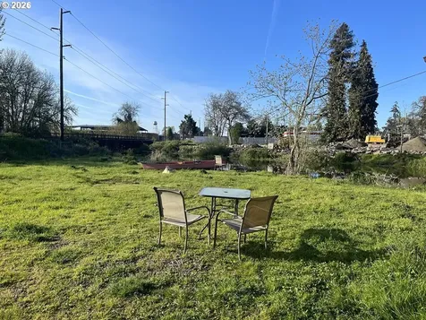 Lot Behind 1590 Ivy Junction City OR 97448