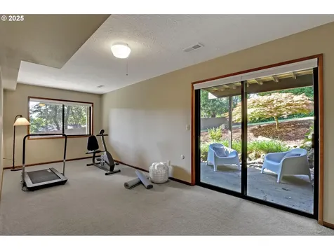 775 SW 84th Court Portland OR 97225