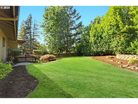 775 SW 84th Court Portland OR 97225