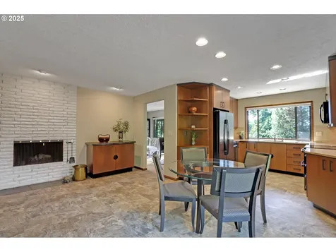 775 SW 84th Court Portland OR 97225