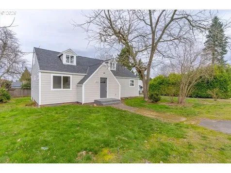 4623 NE Sumner Street Portland OR 97218