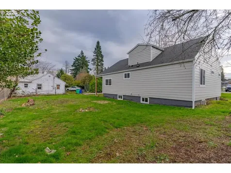 4623 NE Sumner Street Portland OR 97218
