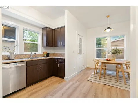 618 NE Killingsworth Court Portland OR 97211