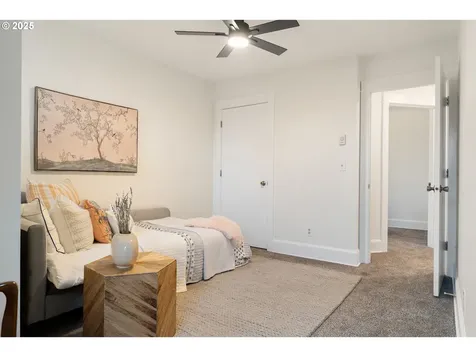 618 NE Killingsworth Court Portland OR 97211