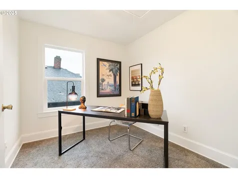 618 NE Killingsworth Court Portland OR 97211