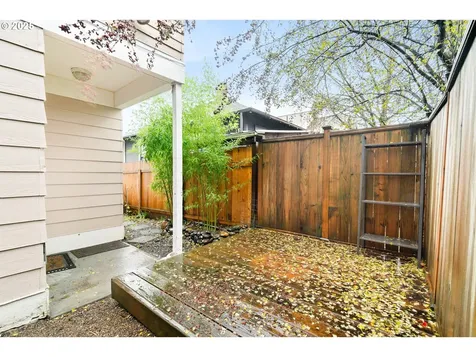 618 NE Killingsworth Court Portland OR 97211