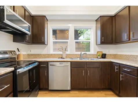 618 NE Killingsworth Court Portland OR 97211