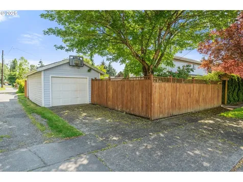 402 S Buckner Street Centralia WA 98531