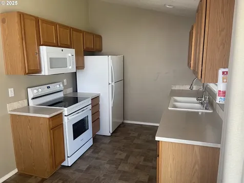 1238 Colton Way Eugene OR 97402