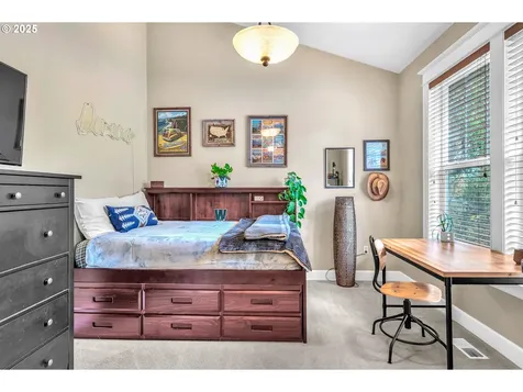 8803 SW 51st Avenue Portland OR 97219