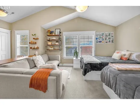 8803 SW 51st Avenue Portland OR 97219