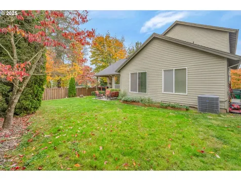 8803 SW 51st Avenue Portland OR 97219