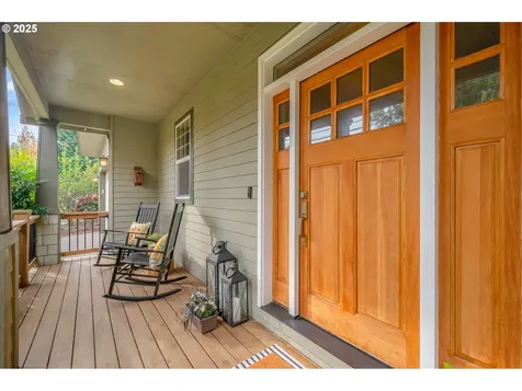 8803 SW 51st Avenue Portland OR 97219