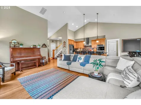 8803 SW 51st Avenue Portland OR 97219