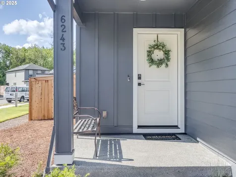 6243 NE 121st Street Vancouver WA 98686