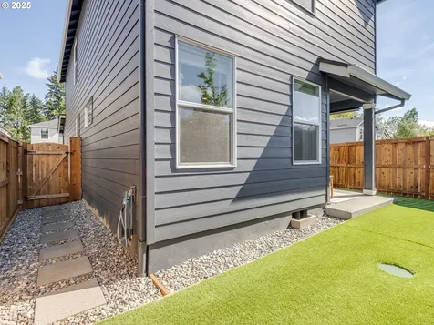 6243 NE 121st Street Vancouver WA 98686