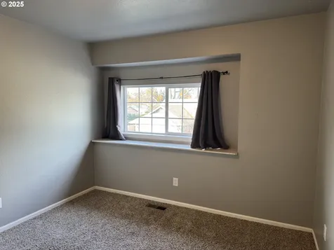 4015 Scenic Drive Eugene OR 97404