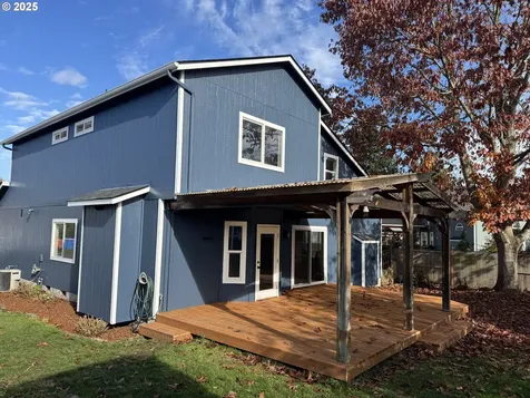 4015 Scenic Drive Eugene OR 97404