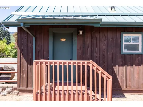 1258 Highway 141 White Salmon WA 98672