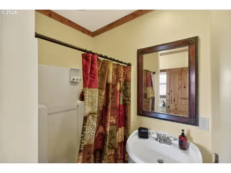 1258 Highway 141 White Salmon WA 98672