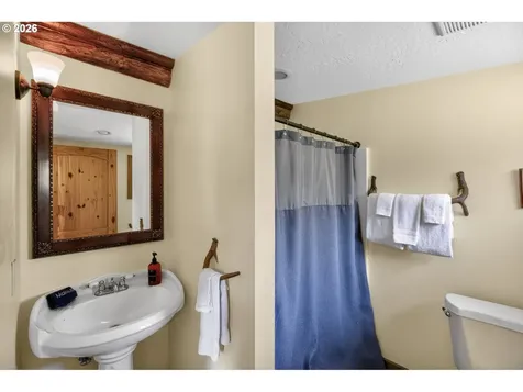 1258 Highway 141 White Salmon WA 98672
