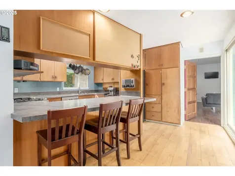 4451 Dillard Road Eugene OR 97405