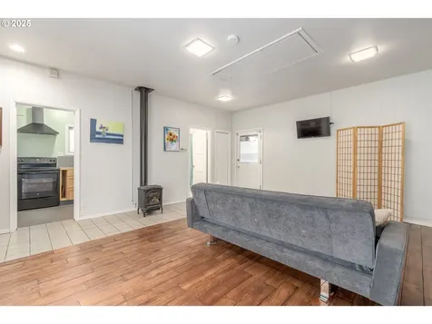 4451 Dillard Road Eugene OR 97405