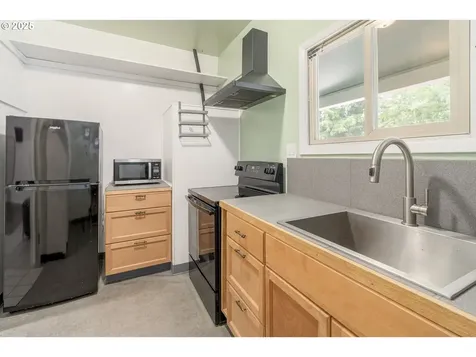 4451 Dillard Road Eugene OR 97405