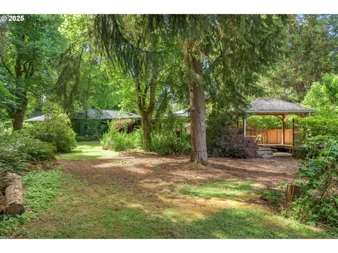 4451 Dillard Road Eugene OR 97405