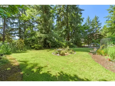 4451 Dillard Road Eugene OR 97405