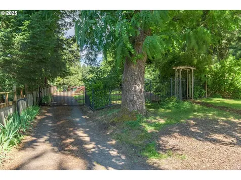 4451 Dillard Road Eugene OR 97405