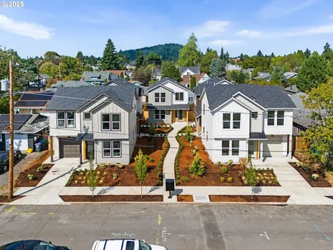 6723 SE Gladstone Street Portland OR 97206