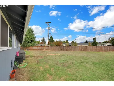 2253 Shadylane Drive Springfield OR 97477