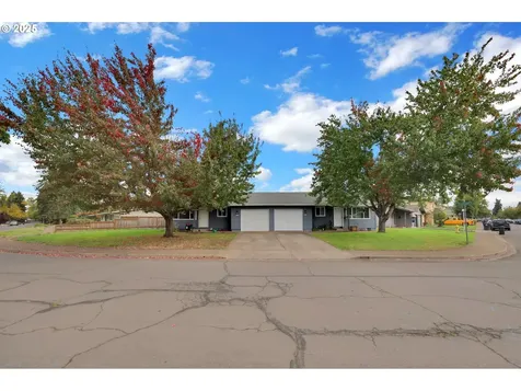 2253 Shadylane Drive Springfield OR 97477
