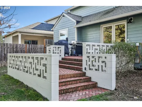 12183 SW Plantation Terrace Portland OR 97223